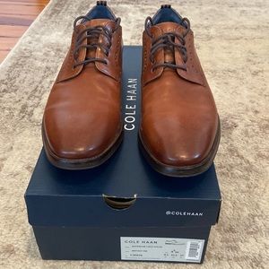 Barely worn men’s Cole Haan dress shoes, 9.5